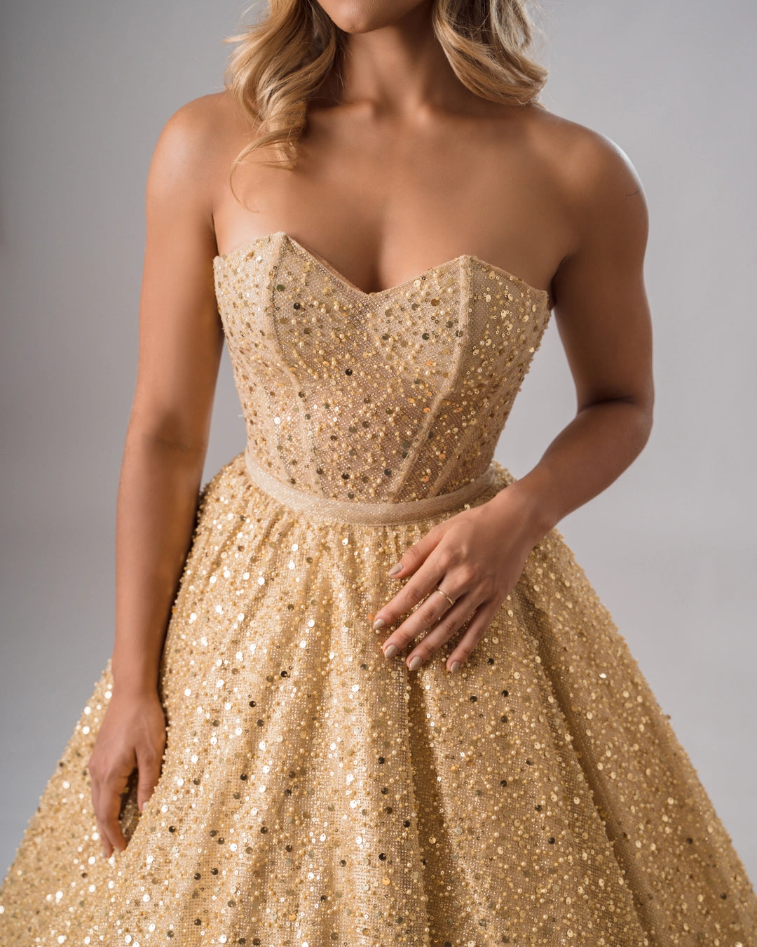 Vestido de 15 años tono dorado