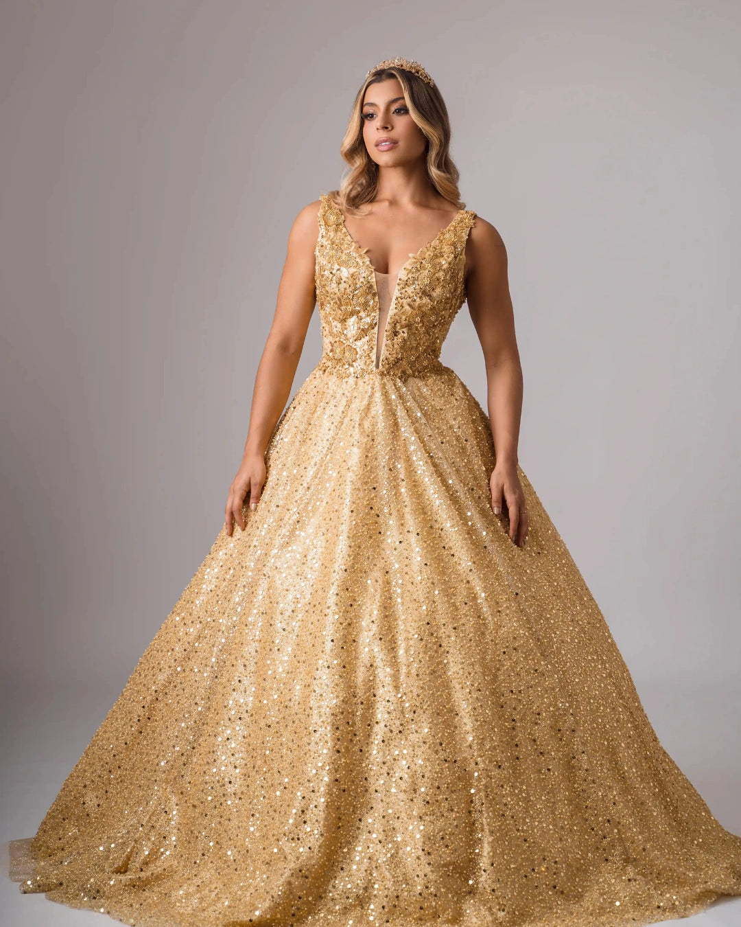 Vestido de 15 años tono dorado