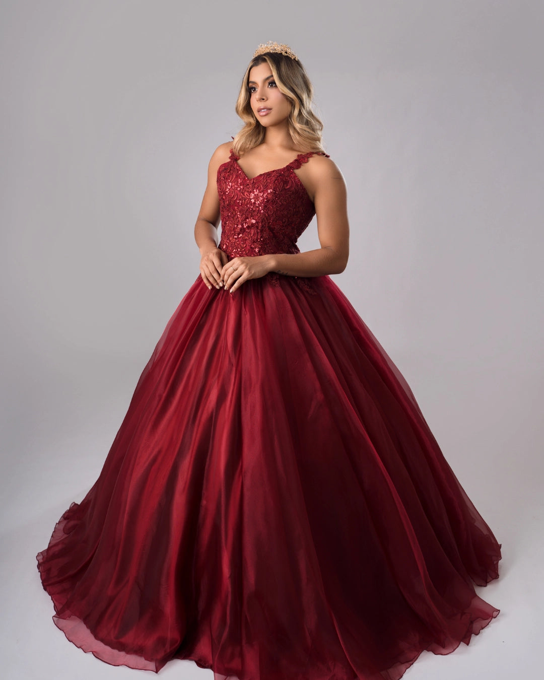 Vestido de 15 años rojo oscuro