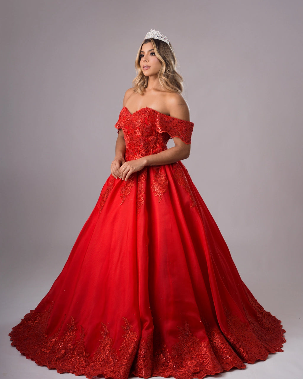 Vestido de 15 años tono rojo