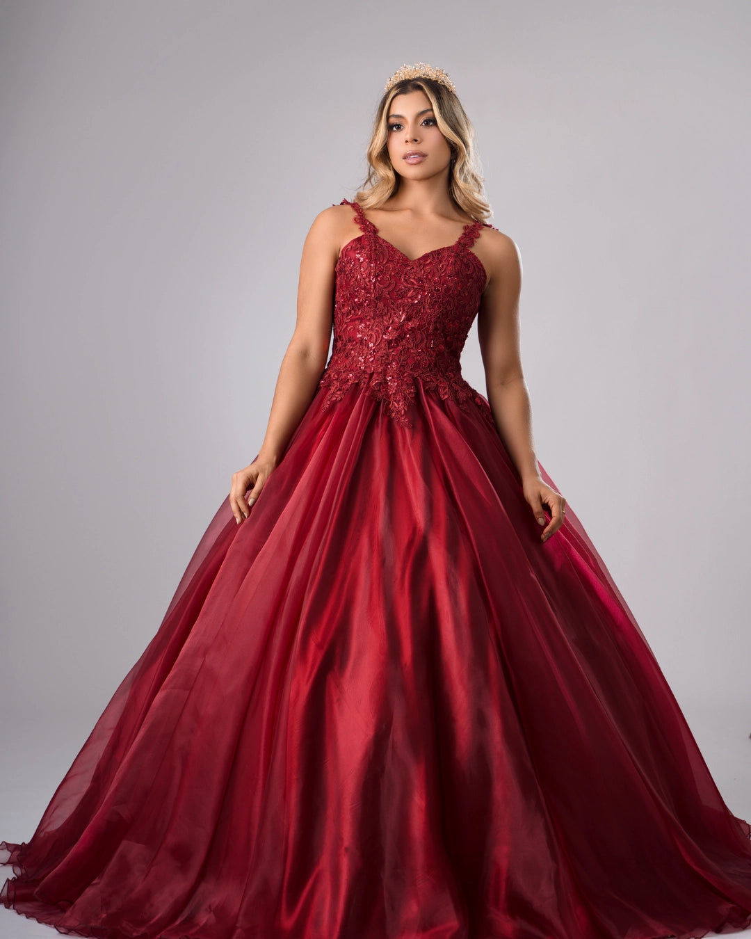 Vestido de 15 años rojo oscuro