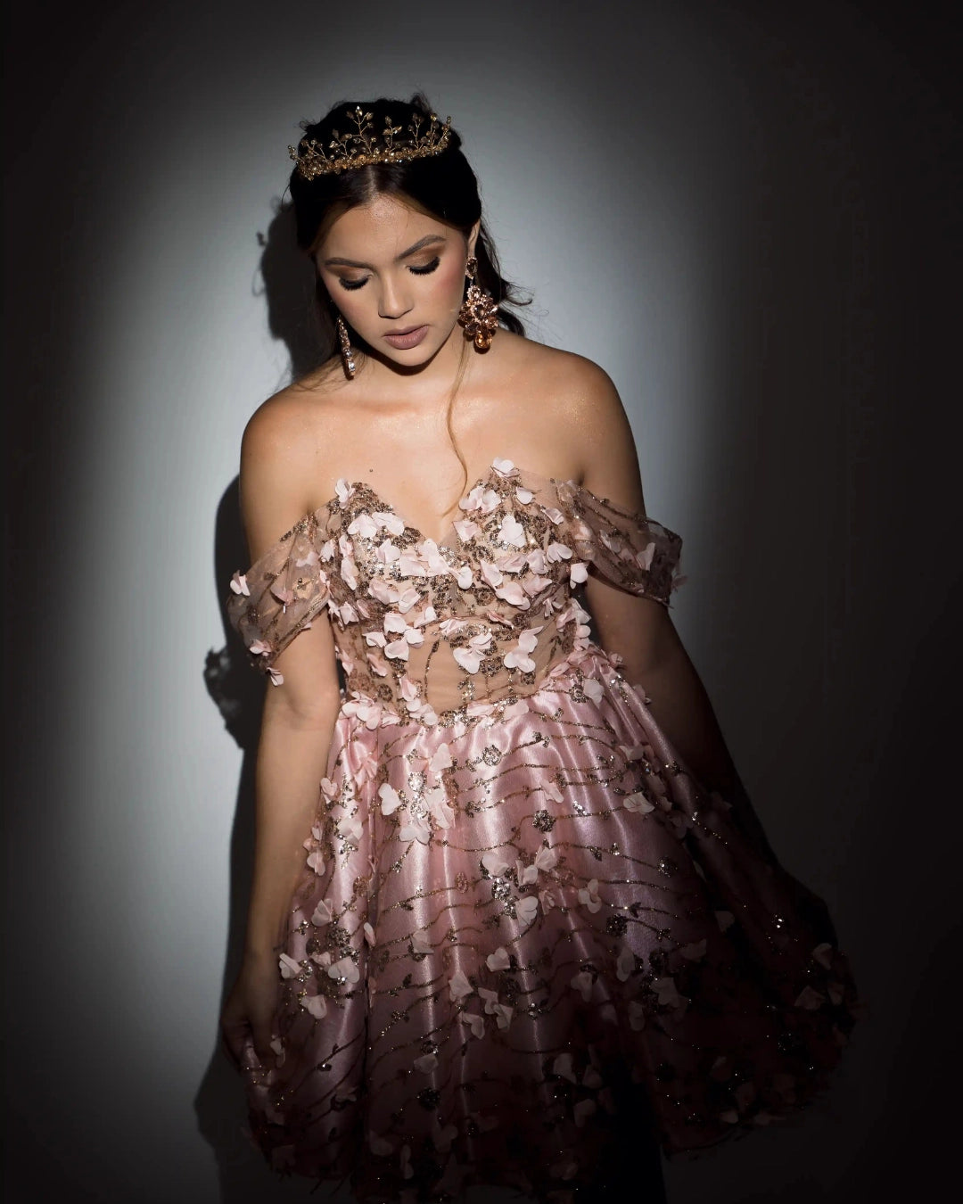 Vestido de 15 años tono dorado flores