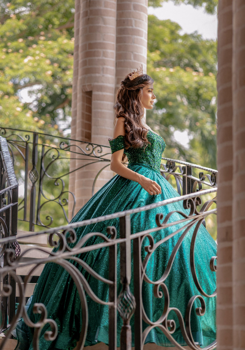 Vestido de 15 años verde esmeralda.