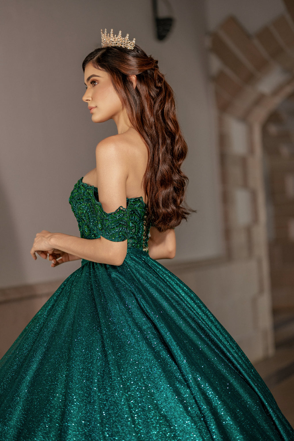 Vestido de 15 años verde esmeralda.